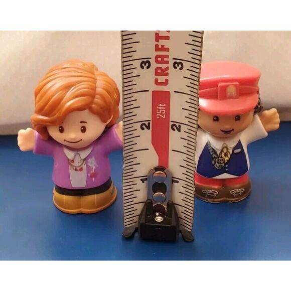 Fisher-Price Little People 2016 Mom 2016 Train Conductor Figures Flaws - Picture 9 of 13